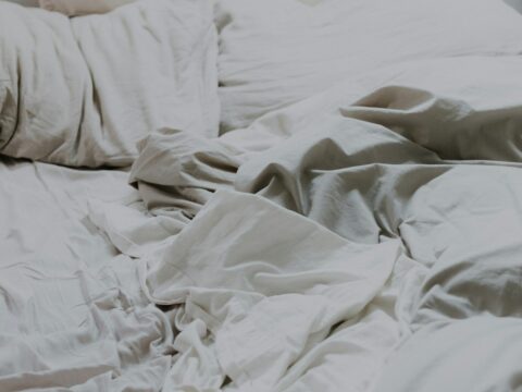 Cobertor Pesado: Vale a Pena? Review Completo Para Relaxar e Dormir Melhor