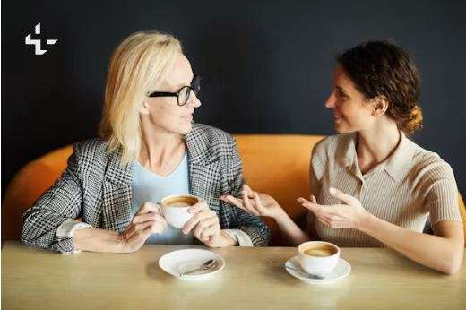 limites com amigos: duas amigas conversando com respeito em um café