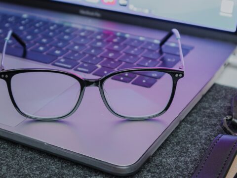 Óculos Bloqueador de Luz Azul: Vale a Pena? Nosso Review Honesto