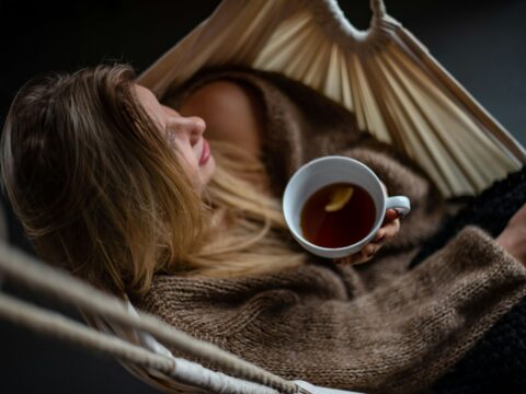 Slow Living: O Que É e Como Aplicar na Rotina Sem Mudar de Vida